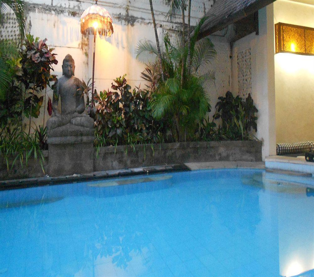 Wida Hotel Legian Exterior foto