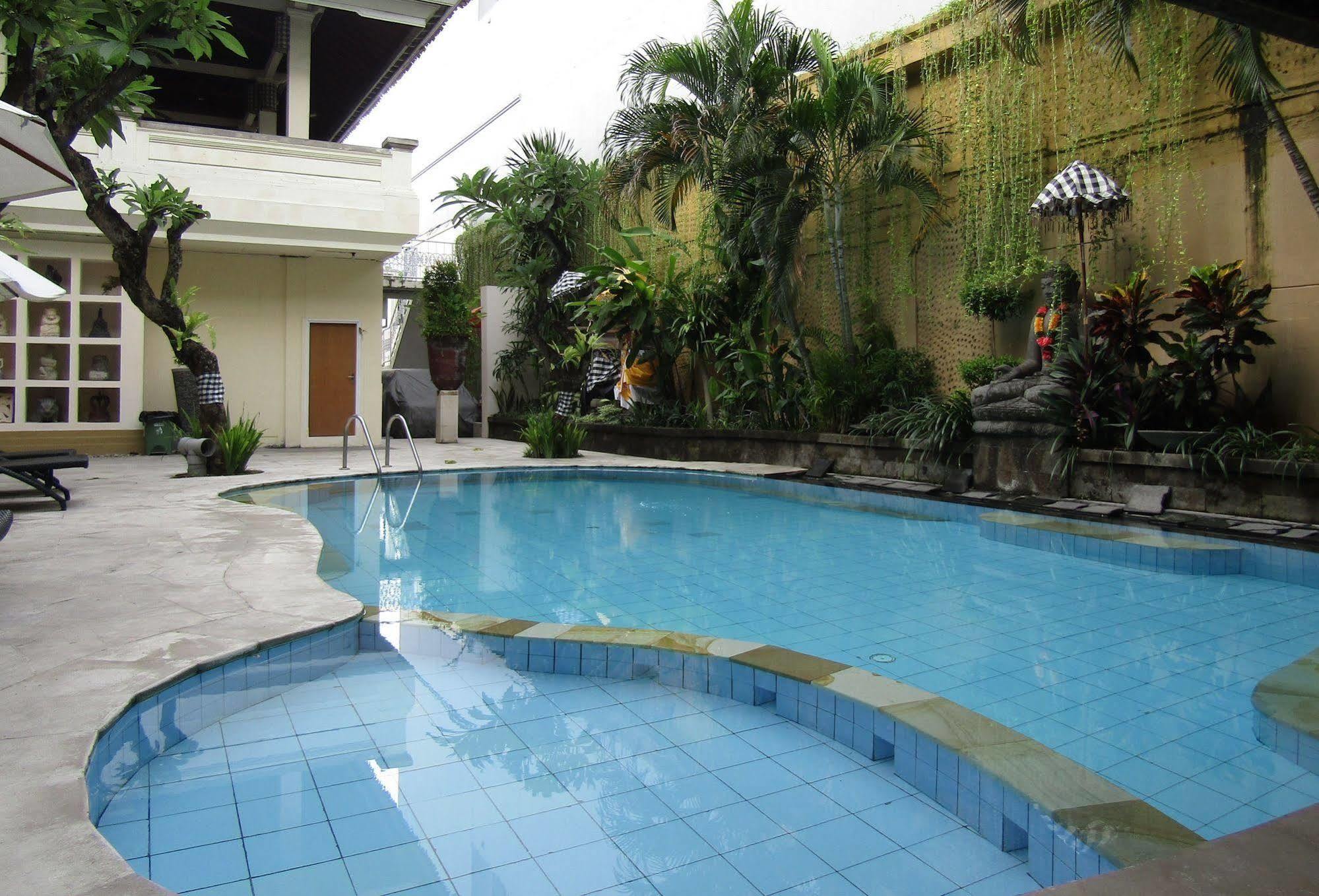 Wida Hotel Legian Exterior foto